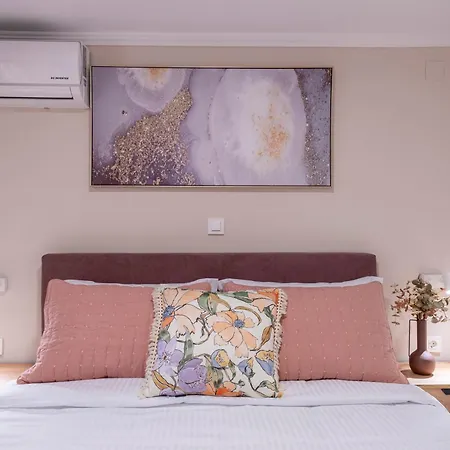 Natura With Pool For 8 - Private, Luxury *