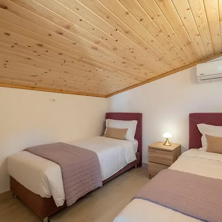 Natura With Pool For 8 - Private, Luxury