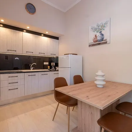 Natura With Pool For 8 - Private, Luxury