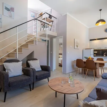 Natura With Pool For 8 - Private, Luxury Βίλα Τολό