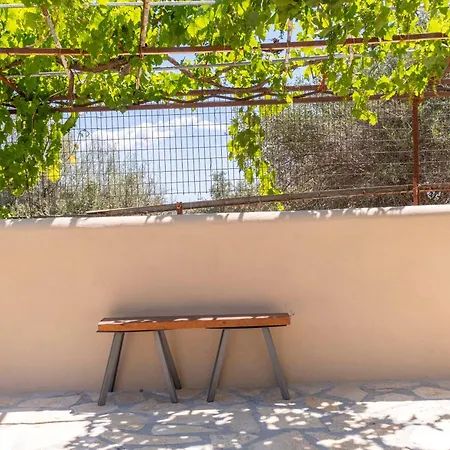 Βίλα Natura With Pool For 8 - Private, Luxury