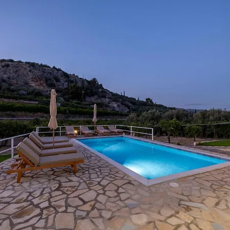 Natura With Pool For 8 - Private, Luxury וילה *