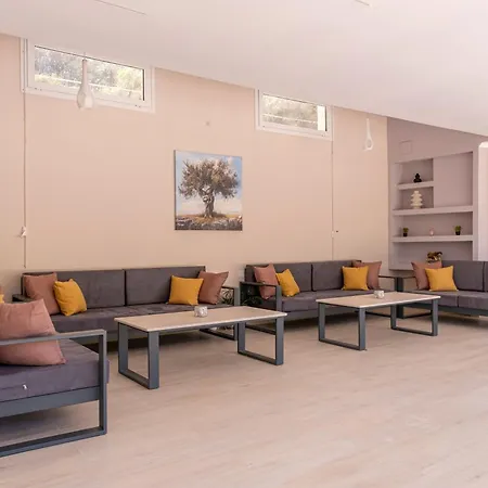 Natura With Pool For 8 - Private, Luxury Villa Tolón