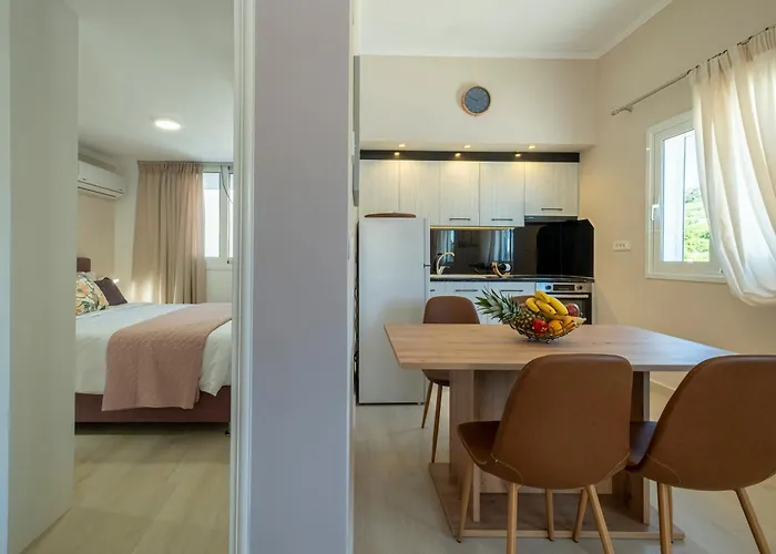 Natura With Pool For 8 - Private, Luxury * Tolón